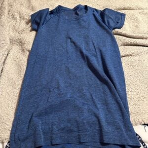 lululemon athletica Blue Short Sleeve Tee